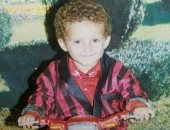 من شابه أباه فما ظلم.. شاهد حسام غالى وأبناءه فى مرحلة الطفولة