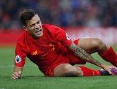 بالصور.. إصابة مروعة لـ"كوتينيو" فى مواجهة ليفربول وسندرلاند