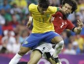 الأهلى يحصل على توقيع محمود علاء مدافع دجلة لمدة "5 سنوات"