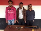 سقوط 3 مسجلين خطر كونوا تشكيلا عصابيا لسرقة السيارات بالإكراه بالخليفة