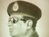 صيدلى يشارك بلوحات تظهر إبداعه فى الرسم بالفحم والألوان المائية