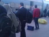 انتظام حركة قطارات القاهرة- الإسكندرية عقب سحب القطار المعطل بالمنوفية 