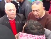 محافظ بورسعيد يعتذر لمواطن اتهمه بـ"الأخونة": آسف وحقك عليا