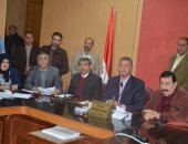 محافظ كفر الشيخ يتابع أعمال إنشاء طريق وكورنيش بركة غليون وإزالة التعديات