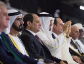 محمد بن زايد ينشر صورته مع السيسى وهولاند من احتفال الإمارات بالعيد الوطنى