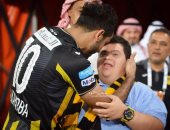 بالفيديو.. كهربا عن إنذاره بعد الاحتفال مع مشجع الاتحاد: "مش ندمان"