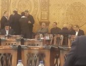 بالصور .. محمود طاهر فى عزاء سيد صادق 