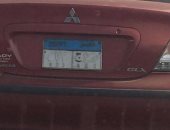 قارئ يرصد سيارة تسير بلوحات معدنية مطموسة فى شارع صلاح سالم