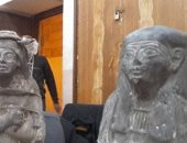 ضبط تمثالين أثريين بطريق القطامية ـ العين السخنة قبل تهريبهما