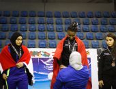 بالصور.. هديل وائل تحصد ذهبية وزن 44 كجم فى البطولة الأفريقية للأثقال