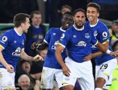 بالفيديو.. إيفرتون يخطف فوزا قاتلا من أرسنال بثنائية فى غياب الننى