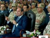 تفاصيل مشروعات الطرق والإسكان التى افتتحها الرئيس اليوم.. محور روض الفرج - الضبعة بطول 537 كيلومتر لدعم التنمية.. وتطوير طريق القاهرة - السويس.. 18 محطة لتحلية المياه واستكمال بناء 304 آلاف وحدة سكنية