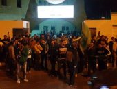 بالفيديو والصور ..آلاف البورسعيدية يحتشدون لمتابعة مباراة الأهلى والمصرى