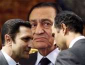 الجنايات تؤيد قرار الكسب غير المشروع بمنع مبارك وأسرته من التصرف بأموالهم