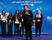بالفيديو والصور.. وليد توفيق يغنى "مصر يا أم السلام" قبل حفل تكريمه بالأكاديمية البحرية