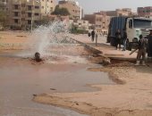 بالفيديو والصور.. انفجار ماسورة مياه إطفاء رئيسية بالعاشر من رمضان