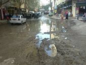بالصور.. غرق شارع عز الدين عمر بالهرم فى مياه الصرف الصحى
