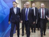 الإندبندنت: نتنياهو "لا يرغب" فى لقاء تريزا ماى بدافوس بعد قرار مجلس الأمن