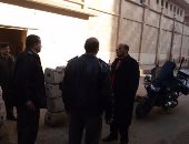 بالصور.. رئيس مدينة بركة السبع يتابع إجراءات تأمين الكنائس قبل عيد الميلاد