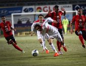 بالفيديو.. 30 دقيقة.. الأهلى يحافظ على هدف "زكريا".. والزمالك يبحث عن التعادل