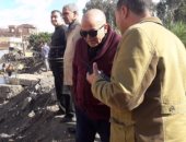 بالصور.. رئيس مدينة السنطة بالغربية يتابع إصلاح خط المياه بقرية مسهلة