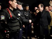 الرئيس الفرنسى يتفقد قوات تأمين احتفالات العام الجديد بالشانزليزيه