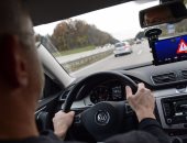 خبراء المرور يوضحون أساليب القيادة الخاطئة للسيارات وكيفية تجنب الحوادث