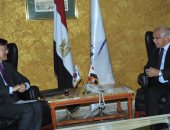 وزير النقل يلتقى سفير كوريا لبحث تمويل وتوريد 64 قطارا للخط الثالث للمترو