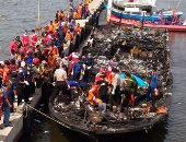 غرق 9 إندونيسيين وفقد 30 في انقلاب قارب بماليزيا