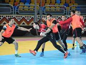 منتخب اليد يصل مطار القاهرة للسفر إلى الدنمارك للمشاركة فى بطولة ودية