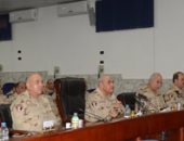 وزير الدفاع يلتقى مقاتلى القوات المسلحة بالجيوش والمناطق العسكرية