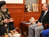 البابا تواضروس يستقبل النائب العام بالكاتدرائية للتهنئة بعيد الميلاد