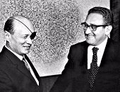 ذات يوم 4 يناير 1974.. «ديان» يقدم لـ«كيسنجر» مشروع لـ«فك الاشتباك مع مصر»