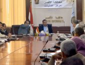محافظ الأقصر يطالب بإنهاء تشغيل محطة صرف الطود وإنشاء "قرى منتجة"