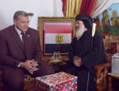 بالصور.. مدير الأمن يهنئ أسقف مطرانية شمال سيناء بعيد الميلاد 