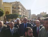 بالصور.. محافظ بنى سويف يتقدم الجنازة العسكرية لشهيد سيناء 