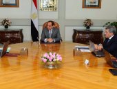السيسى يوجه بالانتهاء من شبكات نقل الكهرباء ورفع كفاءة شبكات التوزيع 