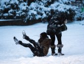 عاصفة ثلجية تضرب وسط الولايات المتحدة وأعالى الغرب الأوسط