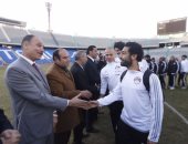 بالصور.. وفد البرلمان يزور المنتخب قبل أمم أفريقيا