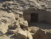 الآثار: اكتشاف  12 مقبرة جديدة بمنطقة جبل السلسلة بأسوان