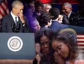 أوباما يبكى كل 200 يوم.. دموع أول رئيس أسود تغلبه 14 مرة فى 8 سنوات.. أولها لرحيل جدته خلال انتخابات 2008 وآخرها فى خطاب الوداع.. وأبرزها عقب فوزه بالرئاسة وجنازة "دورثى هايت" وأغنية "إريثيا فرانكلين"