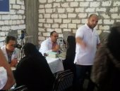 انطلاق قافلة طبية لمنطقة الواحات الخارجة للكشف المجانى عن أمراض العيون
