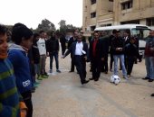 النائب عاطف مخاليف يشارك شباب إحدى دور الأيتام فى مباراة كرة قدم