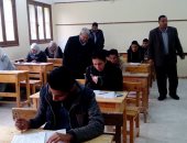 مدير إدارة بئر العبد التعليمية بشمال سيناء يتفقد سير امتحانات النقل