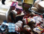 ضبط 12500 عبوة أغذية فاسدة داخل محال تجارية فى حملة تموينية بالإسكندرية 