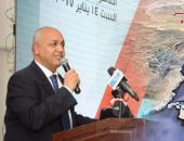 خبراءٌ أمنيين وسياسيون يناقشون اللغط الدائر حول اتفاقية "ترسيم الحدود".. يعرضون خرائط تضع "تيران وصنافير" داخل المياه الإقليمية السعودية.. ومصطفى بكرى: السيسي أرسل لسؤال "مبارك" عن تبعية الجزيرتين