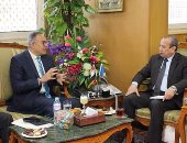 محافظ دمياط يستقبل نائب وزير الاسكان لبحث تطوير عدد من الأسواق العشوائية