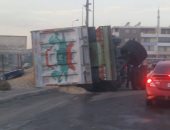 مصرع وإصابة 2 فى حادث تصادم ميكروباص بسيارة ملاكى فى طريق طنطا القاهرة