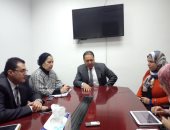 وزير الصحة يتابع تسلم ٤٤٨ شركة أدوية اخطارات التسعير الجديدة