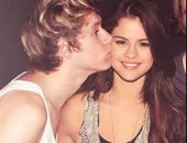 تعرف على رد فعل سيلينا جوميز بعد طلب نايل هوران الزواج منها على الهواء